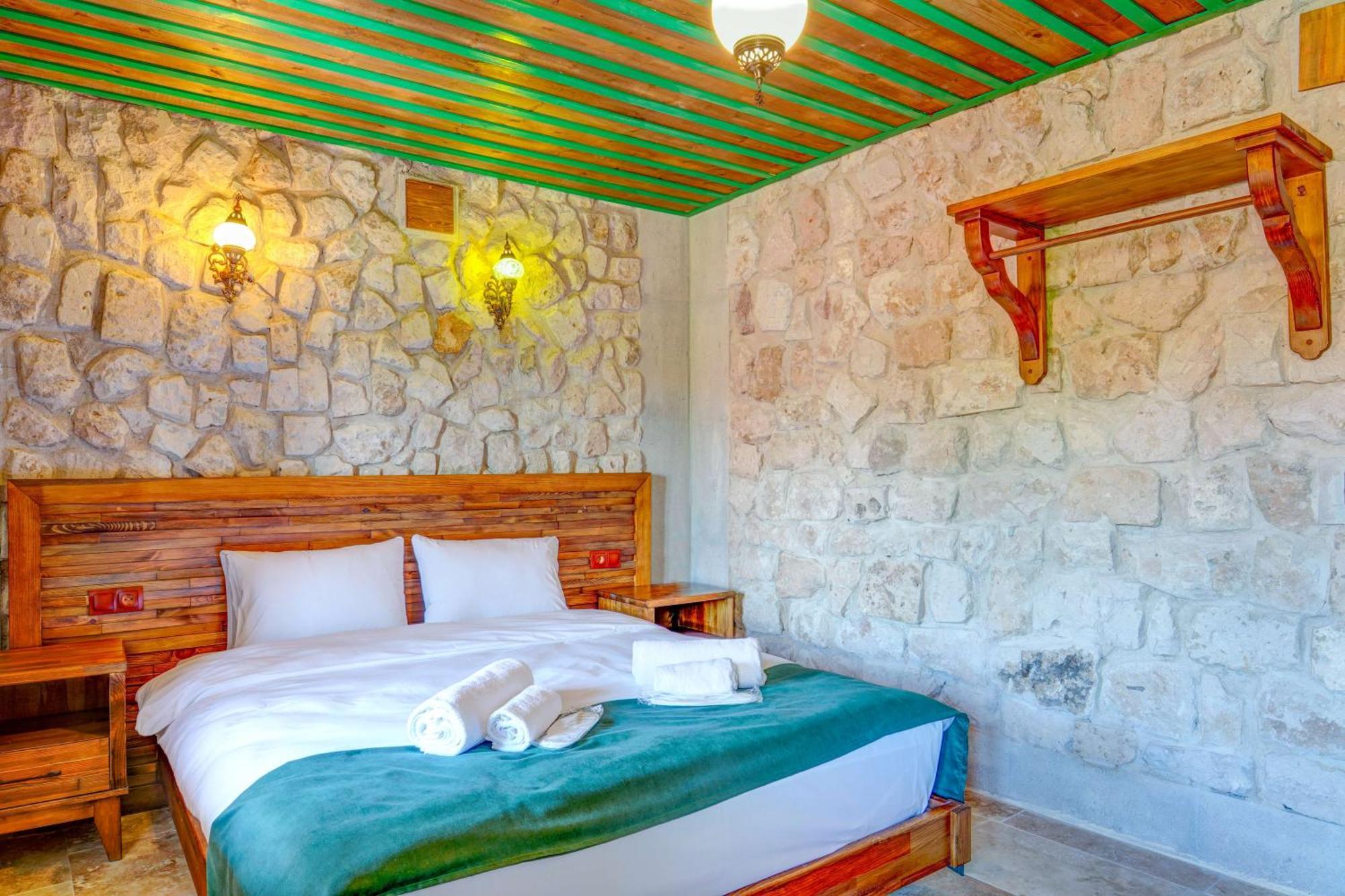Hotel Nissa Cave à Göreme Extérieur photo