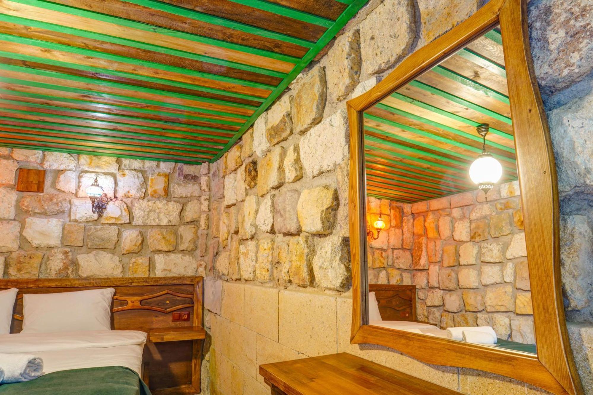 Hotel Nissa Cave à Göreme Extérieur photo