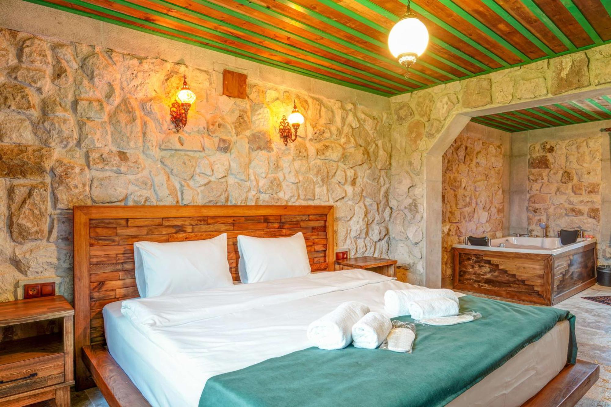 Hotel Nissa Cave à Göreme Extérieur photo